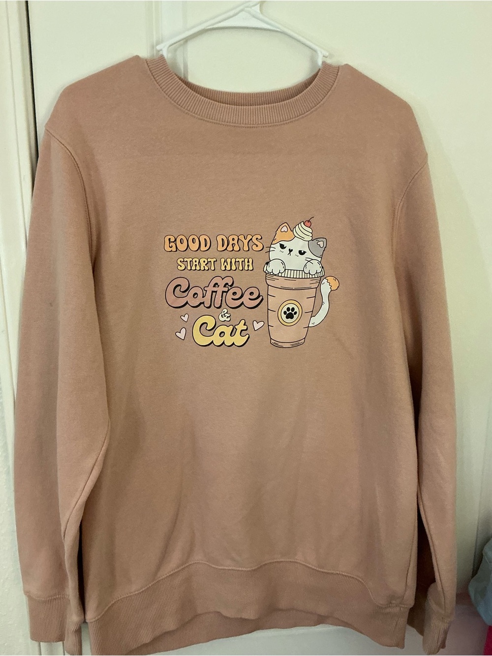 🔥 Goodfellow & Co Mauve Pink Coffee & Cat Graphic Crewneck- Men's Size Medium M